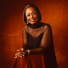 PUBLICITY SHOT OF SHIRLEY VERRETT BY MARTY UMANS